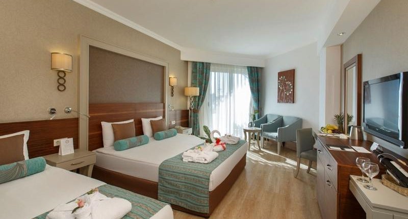 Side Crown Palace in Side, Turkey | Holidays from £235 pp | loveholidays