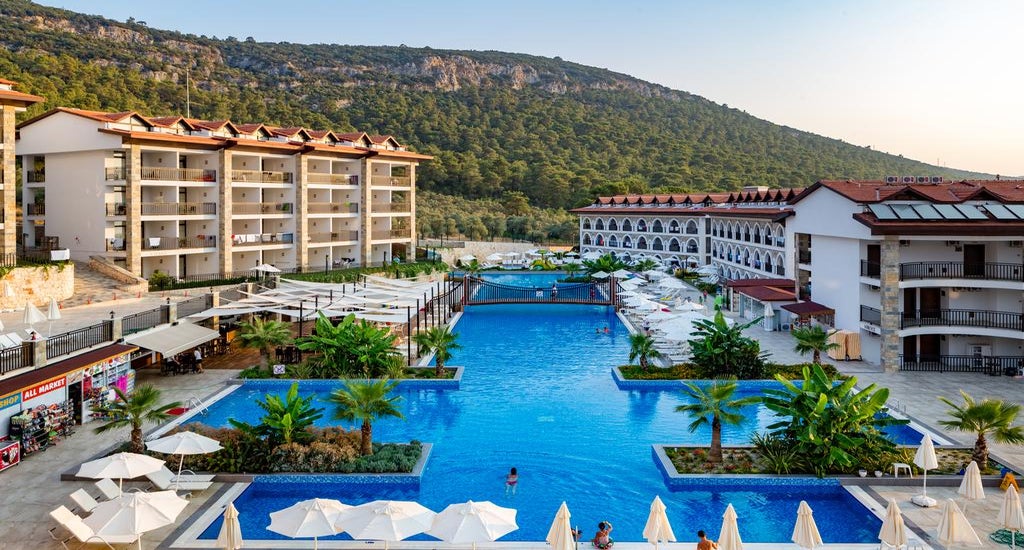 ramada resort akbuk 5