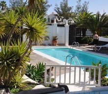 Los Tulipanes Apartment Complex