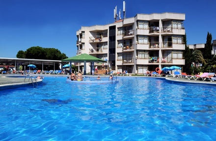 Apartamentos Alegria Bolero Park