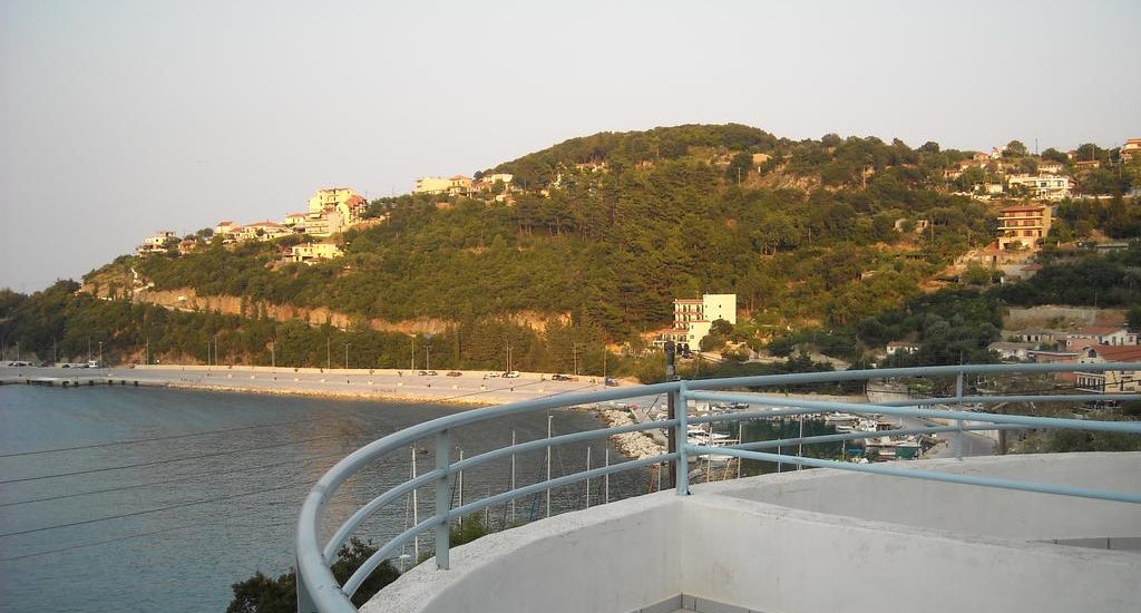 Harbour View Oceanis Apartments In Poros Kefalonia