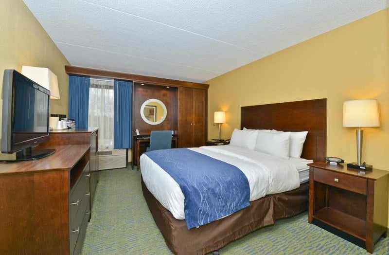 Comfort Inn Suites Newark Wilmington In Newark Usa Holidays