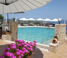 Amazones Village Suites