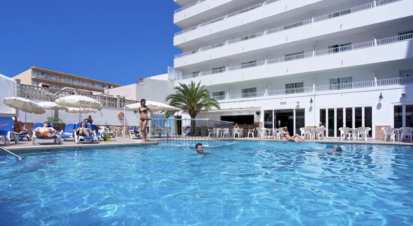 HSM Reina Del Mar Hotel in El Arenal, Majorca | Holidays from £233pp ...