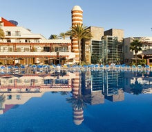 Elba Carlota Hotel