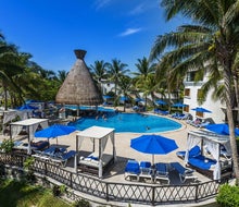 The Reef Playacar