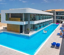 White Olive Premium Hotel