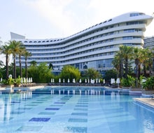 Concorde De Luxe Resort Hotel