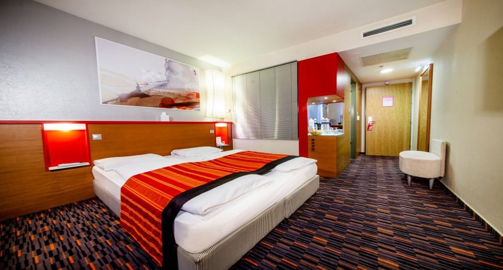 Kosten Von Airport In Budapest Nach Royal Park Boutique Hotel www.loveholidays.com