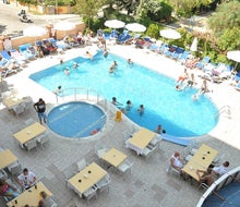 Cleopatra Tac Hotel