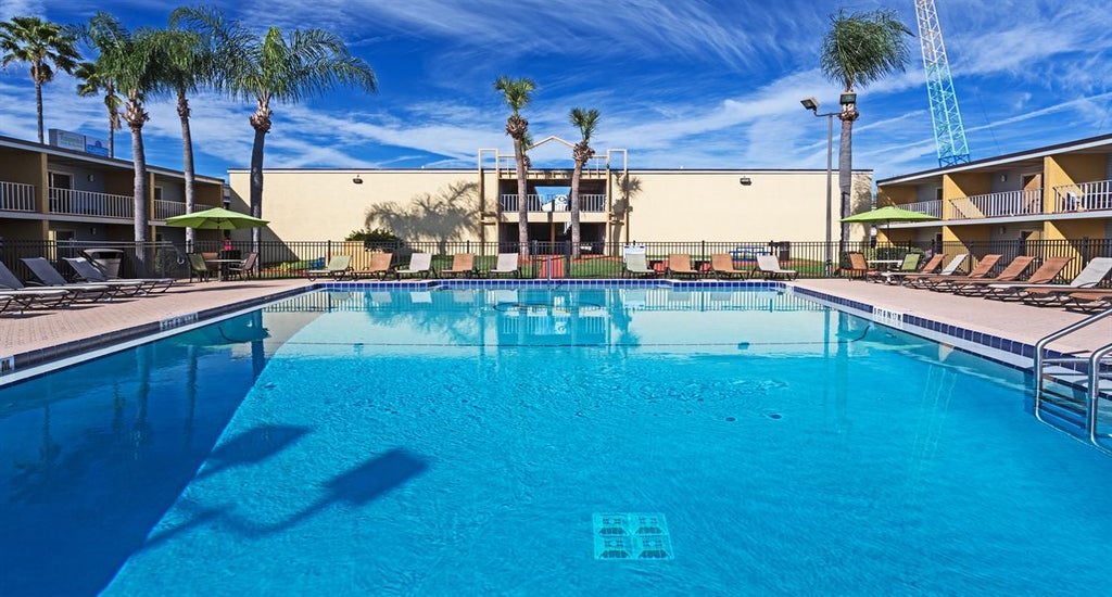 Celebration Suites in Kissimmee, USA | Holidays from £423pp | loveholidays