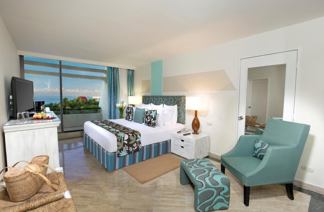 The Pyramid At Grand Oasis Cancun Mexico Vacations From