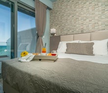 Denise Beach Hotel