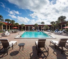 Maingate Lakeside Resort