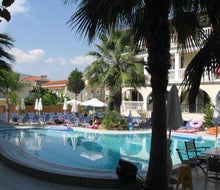 Zante Plaza Hotel & Apartments