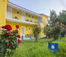 Boursalino Studios In Lefkas Nidri Holidays From 163 25 Pp