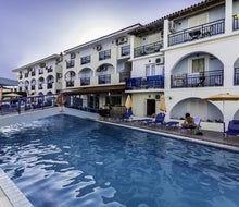 Vossos Hotel Apartments