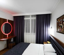 Sealine Hotel