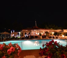 Nikos Apartments
