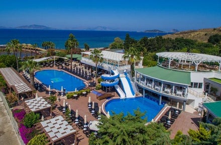 Golden Beach Deluxe Hotel - All Inclusive