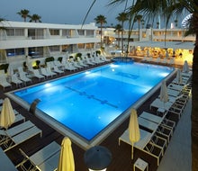 Melpo Antia Luxury Apartments & Suites