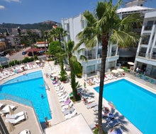 Club Atrium Hotel