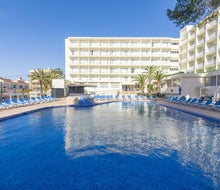 azuline Hotel Coral Beach