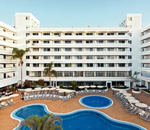 Coral Suites & Spa
