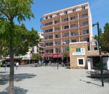 The Red Hotel by Ibiza Feeling