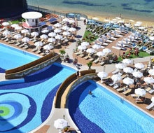 Azura Deluxe Hotel