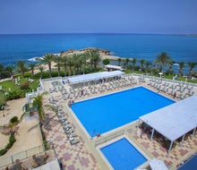 Queen's Bay