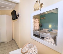 Apple Hotel