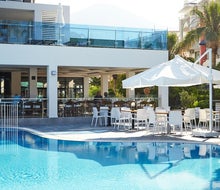 White City Beach Hotel