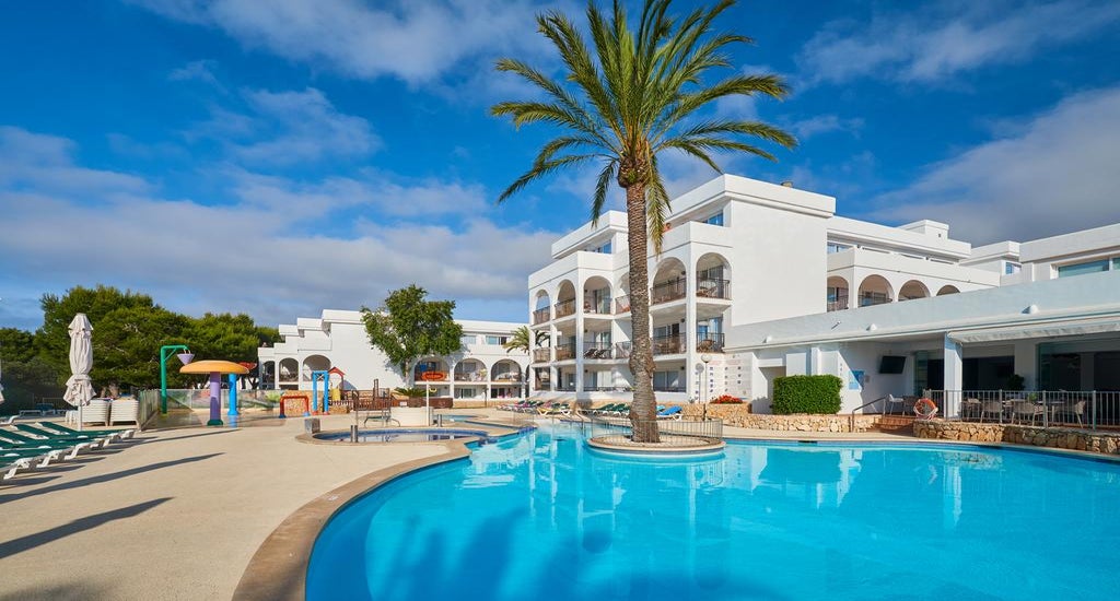 Cala d'Or Playa Apartments in Cala d'Or, Majorca Holidays from £214pp loveholidays