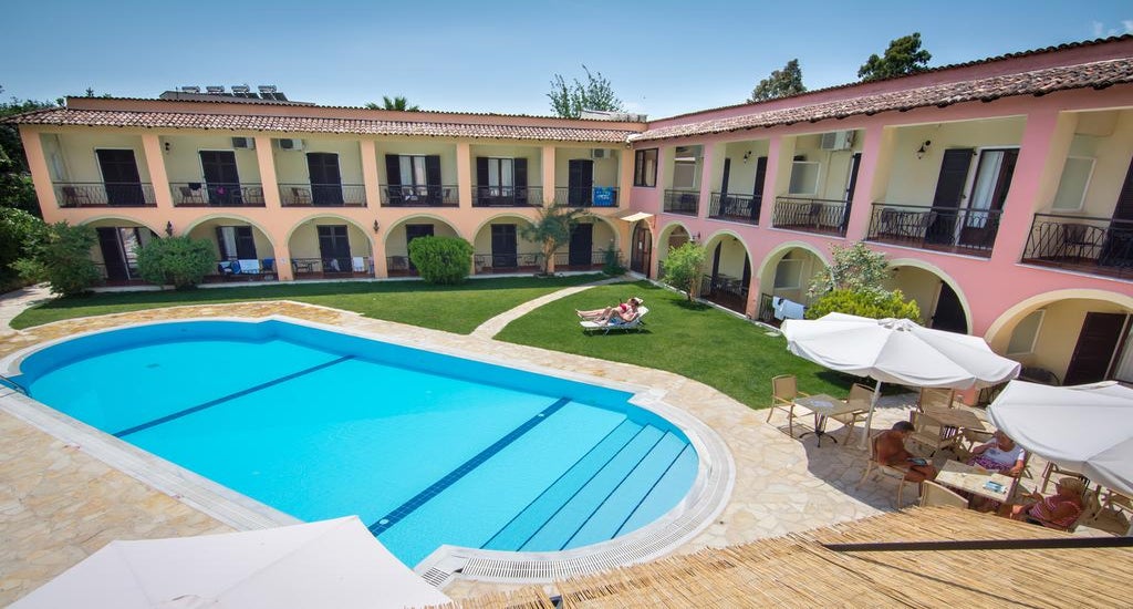 Annaliza Apartments in Ipsos, Corfu Holidays from £141pp loveholidays