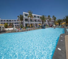 Luz Y Mar In Lanzarote Puerto Del Carmen Holidays From