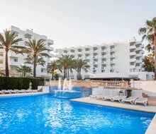 Ola Club Maioris Hotel