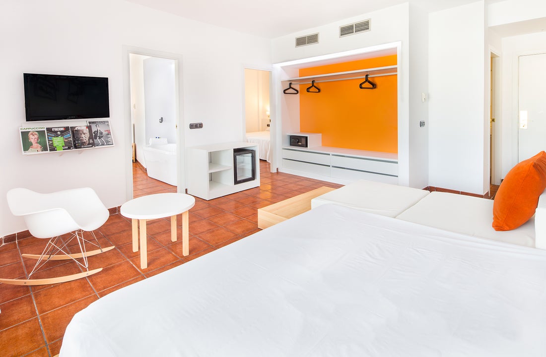 Thb Ocean Beach In Ibiza San Antonio Holidays From 412