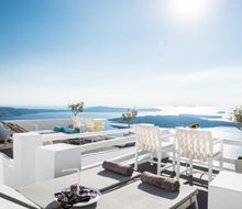 On The Rocks Hotel