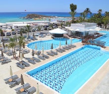 Vassos Nissi Plage
