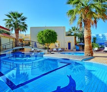St Constantin Hotel