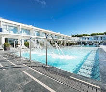 Lara Apartments