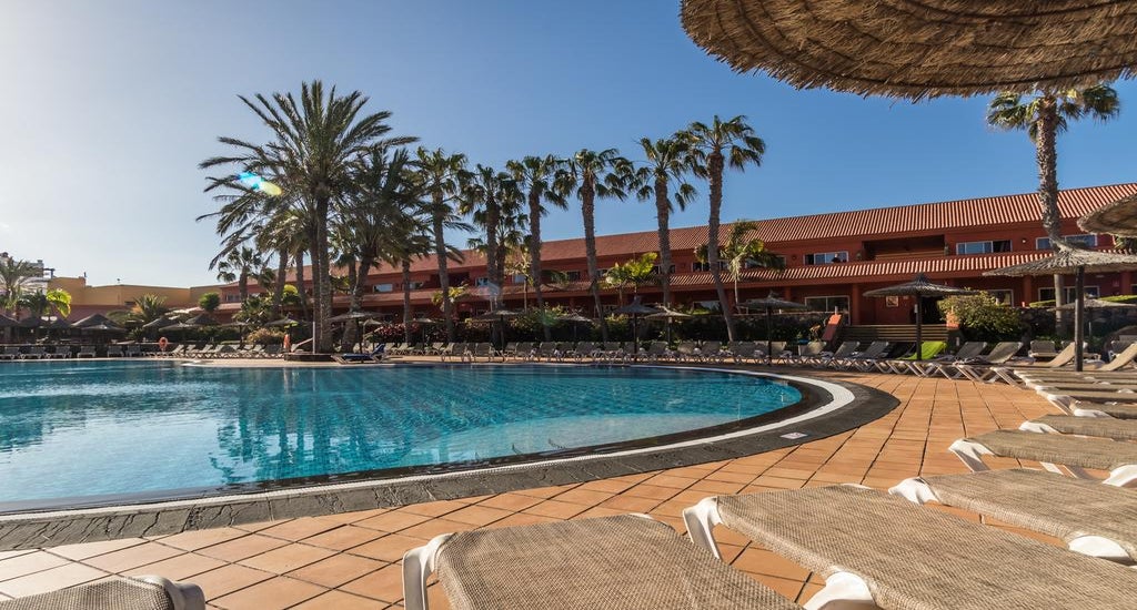 Oasis Village Aparthotel In Corralejo Fuerteventura Holidays From €412pp Loveholidaysie 8189