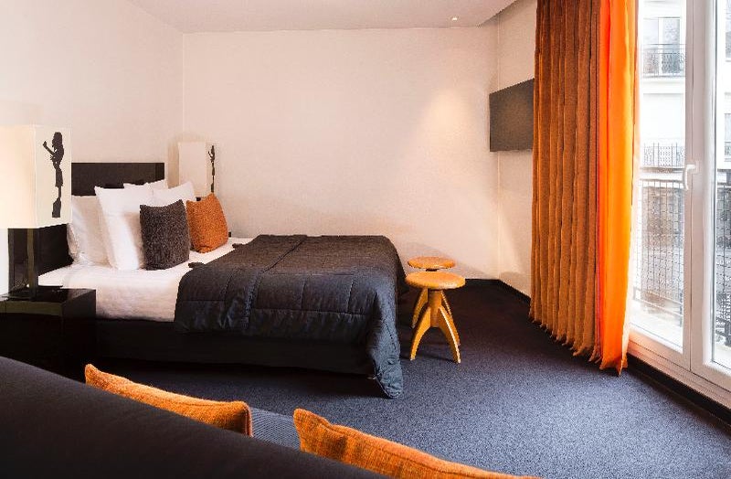 Hôtel Le Chat Noir In Paris France Holidays From 366 Pp