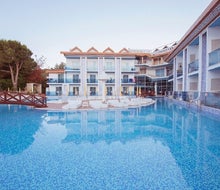 Ocean Blue High Class Hotel