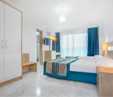 Green Life Hotel