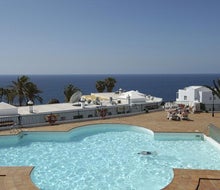 Los Pueblos Apartments