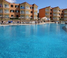 Roc Cala d'en Blanes Beach Club