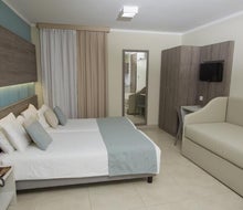 115 The Strand Hotel and Apartments